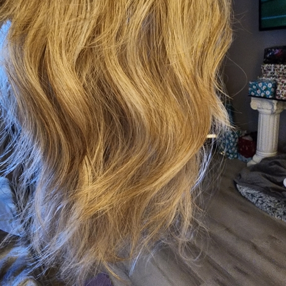 BELLA TRESS WIG - Picture 7 of 7